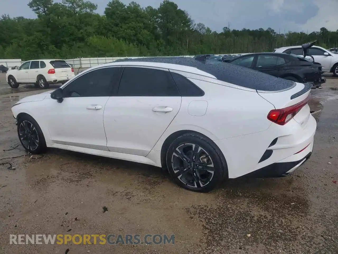2 fotografías del automóvil dañado 5XXG64J21RG238164 KIA K5 2024