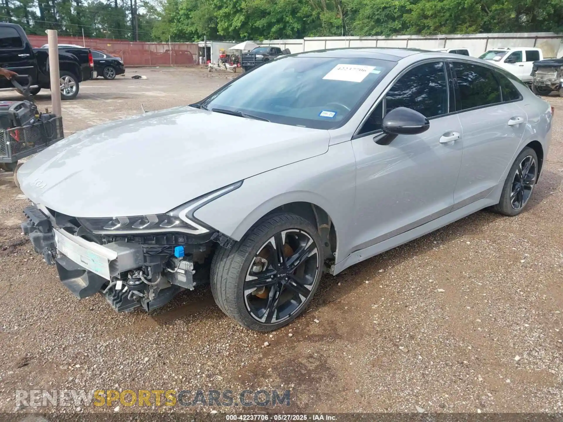 2 Photograph of a damaged car 5XXG64J27RG228741 KIA K5 2024