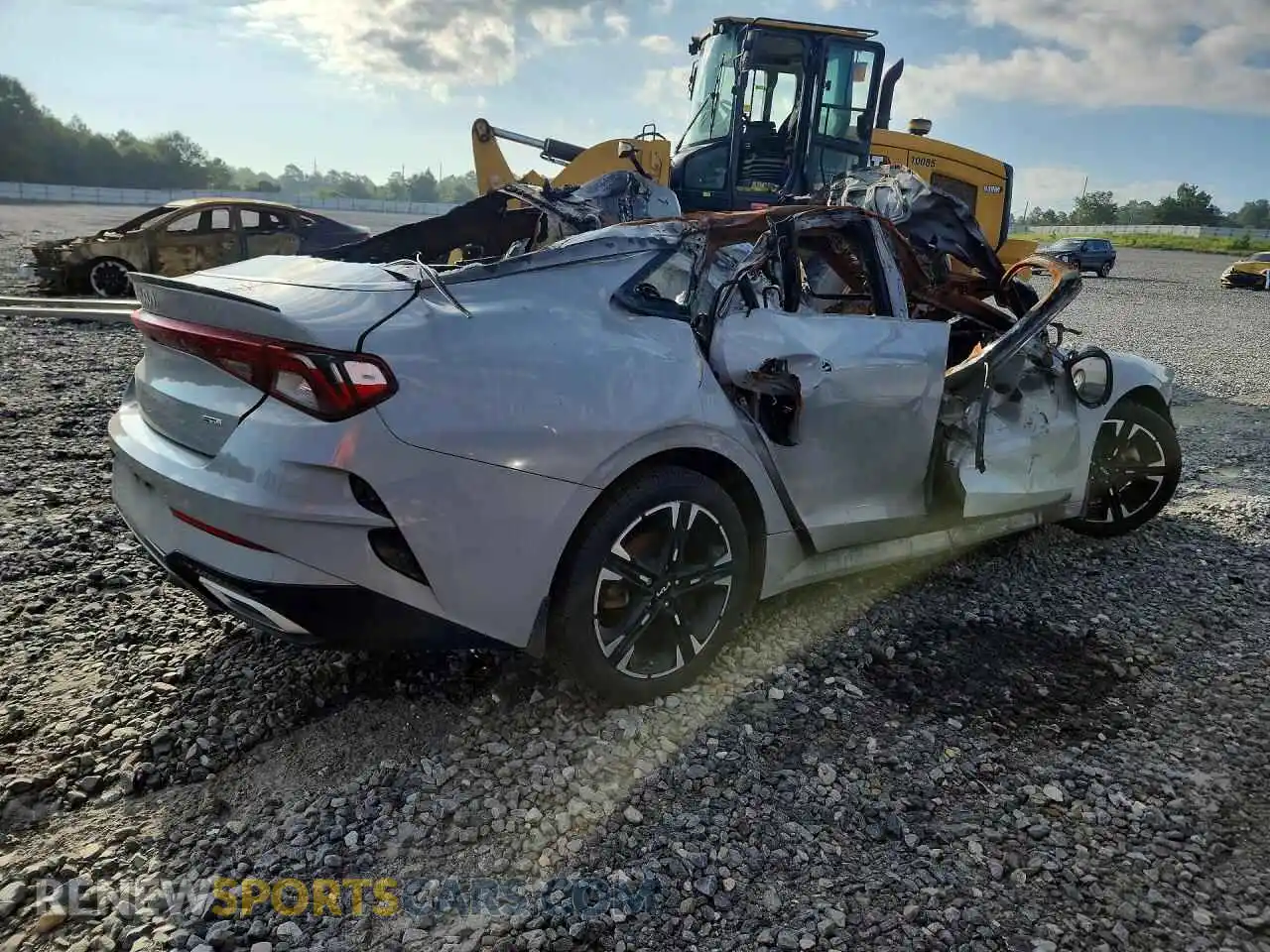 3 fotografías del automóvil dañado 5XXG64J27RG246267 KIA K5 2024
