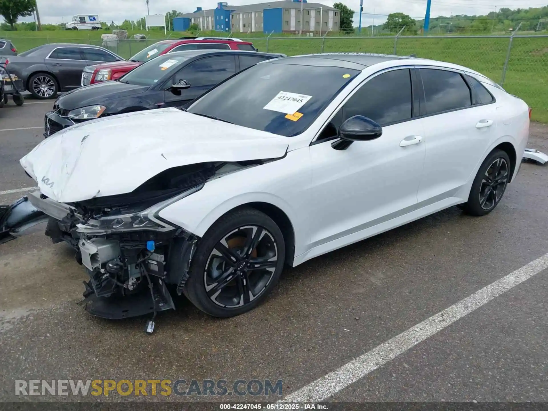 2 fotografías del automóvil dañado 5XXG64J27RG250383 KIA K5 2024