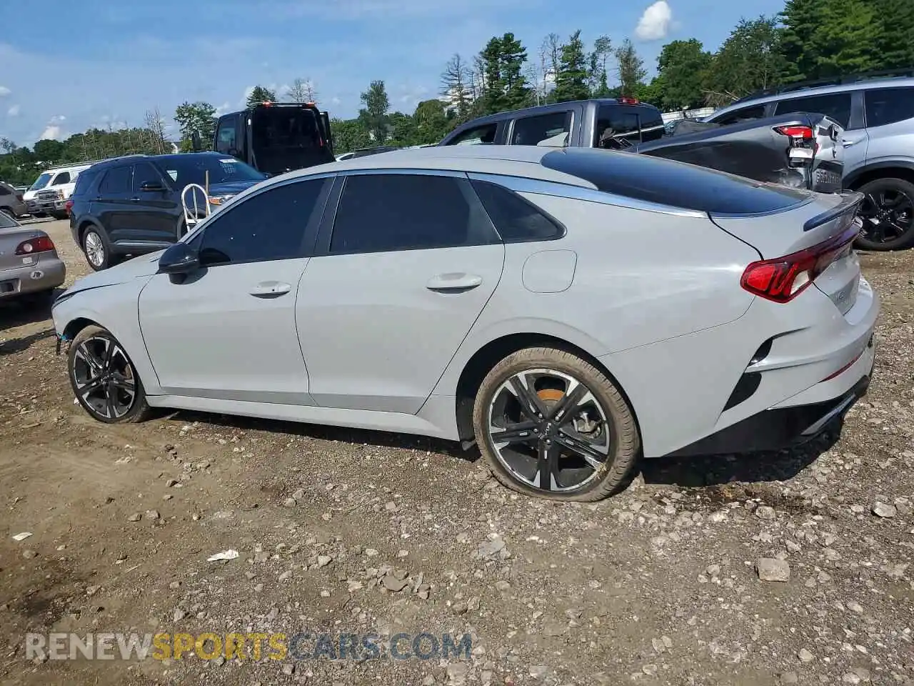2 fotografías del automóvil dañado 5XXG64J29RG230345 KIA K5 2024
