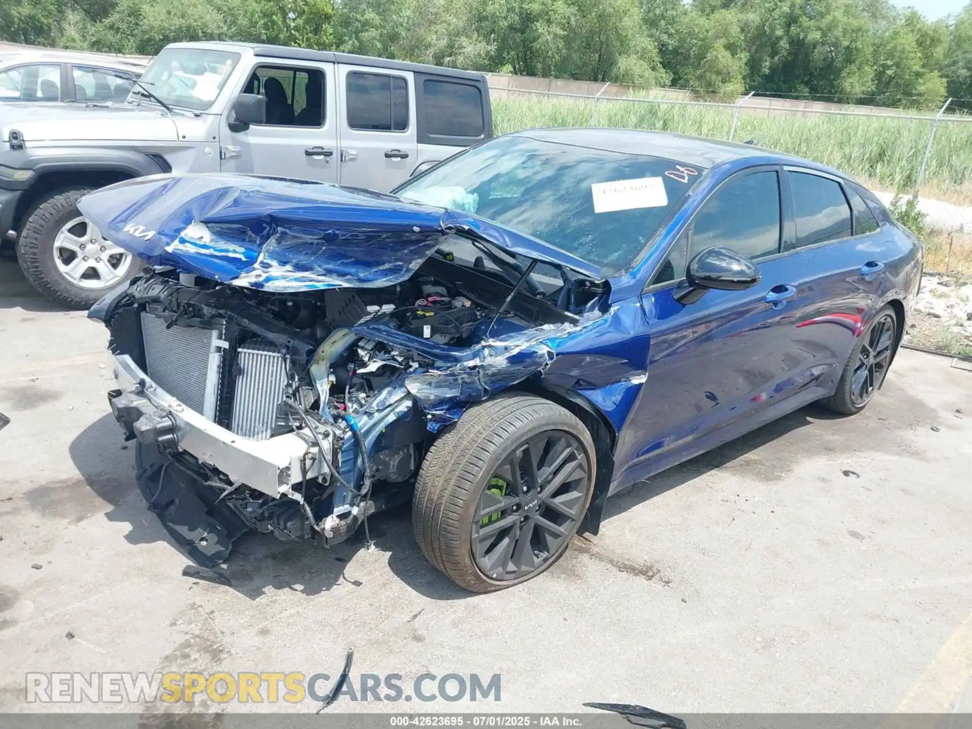 2 Photograph of a damaged car KNAG44J84S5333075 KIA K5 2025