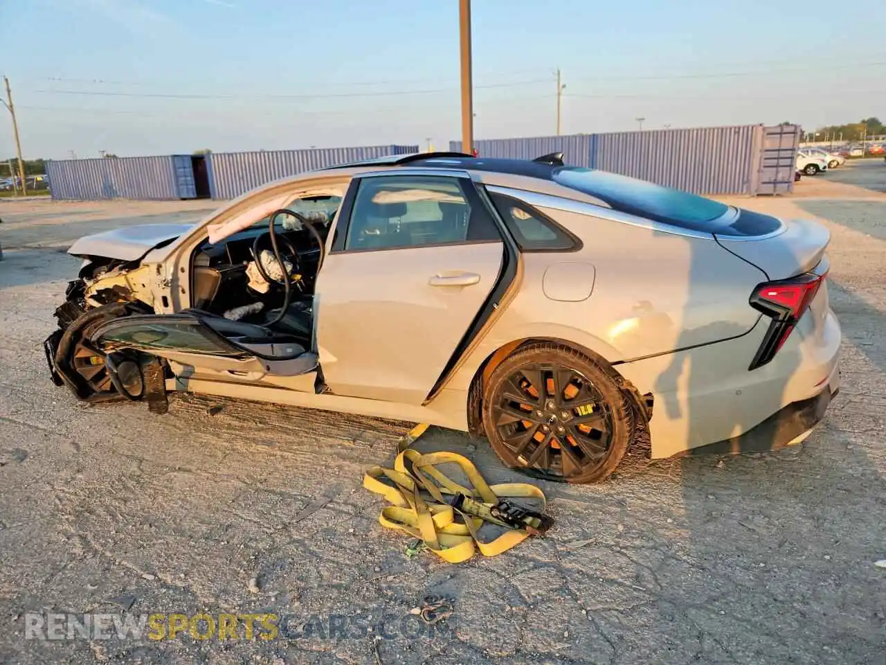2 fotografías del automóvil dañado KNAG44J85S5340973 KIA K5 2025