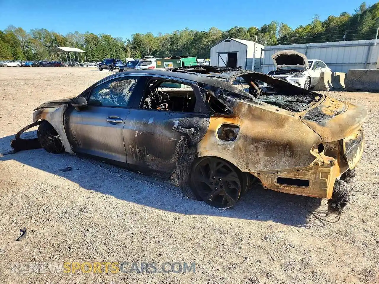 2 fotografías del automóvil dañado KNAG64J76S5386846 KIA K5 2025