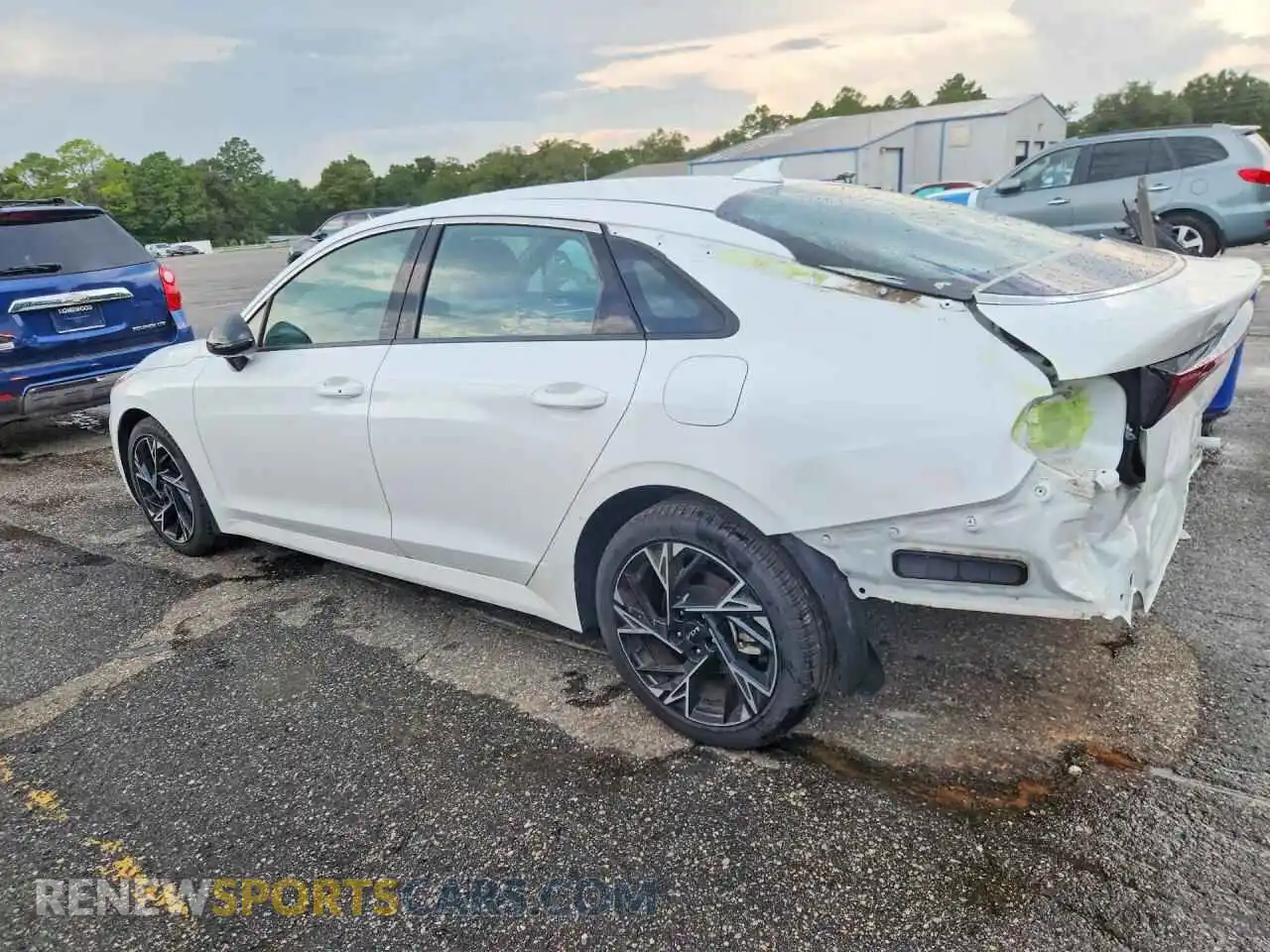 2 Photograph of a damaged car KNAG64J72T5413784 KIA K5 2026