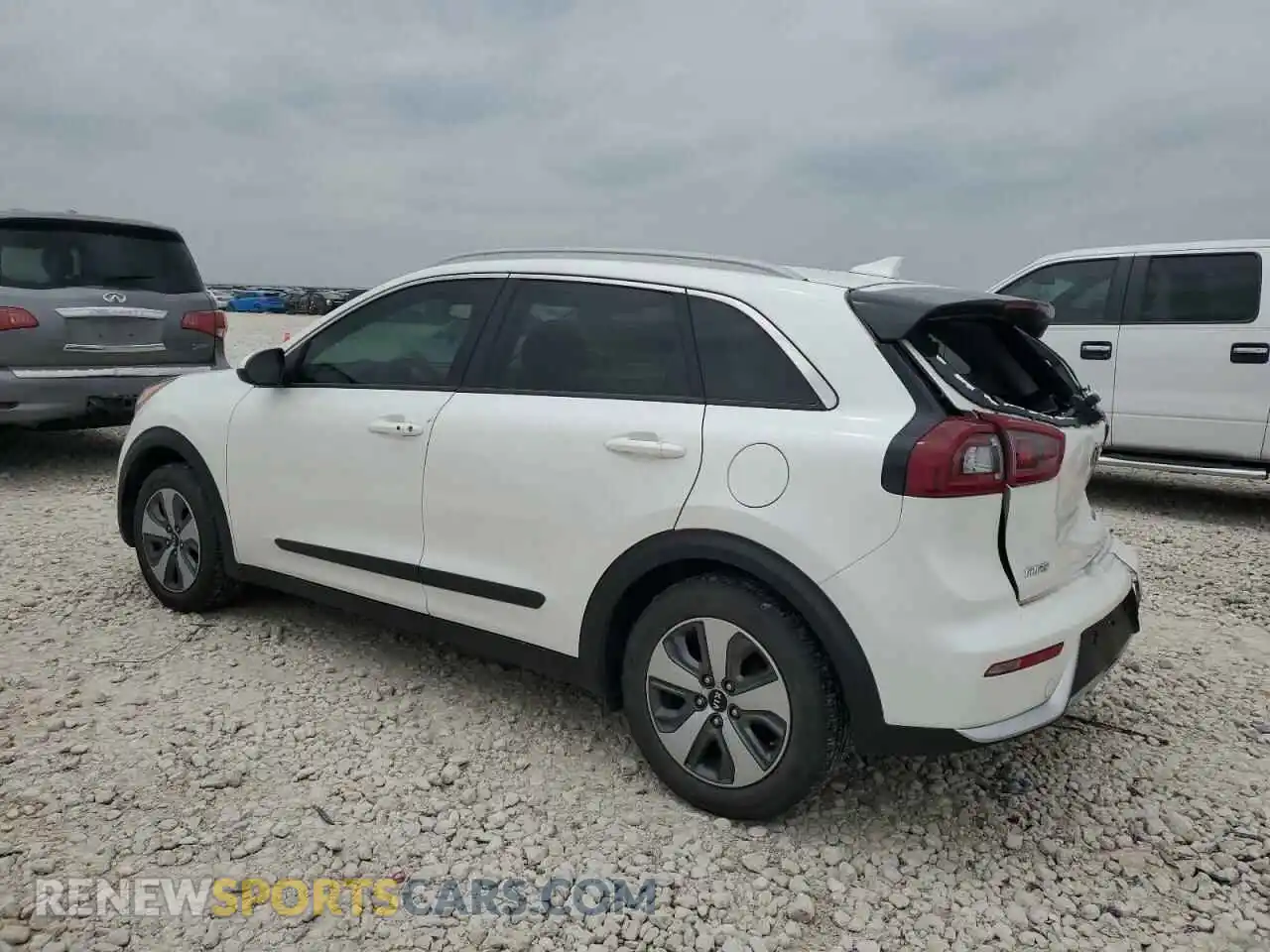 2 Photograph of a damaged car KNDCB3LC2K5264146 KIA NIRO 2019