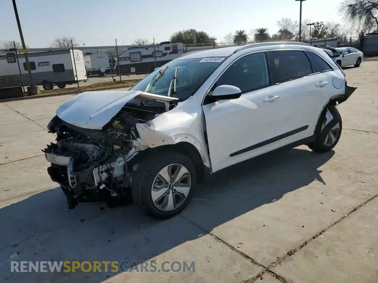 1 Photograph of a damaged car KNDCB3LC2K5353165 KIA NIRO 2019