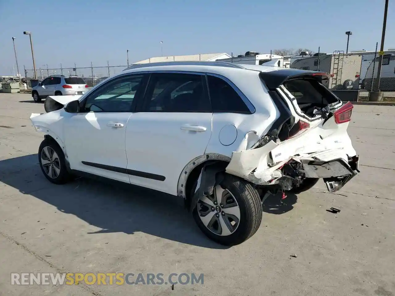2 Photograph of a damaged car KNDCB3LC2K5353165 KIA NIRO 2019
