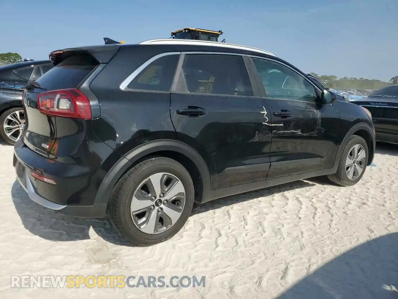 3 Photograph of a damaged car KNDCB3LC3K5240972 KIA NIRO 2019