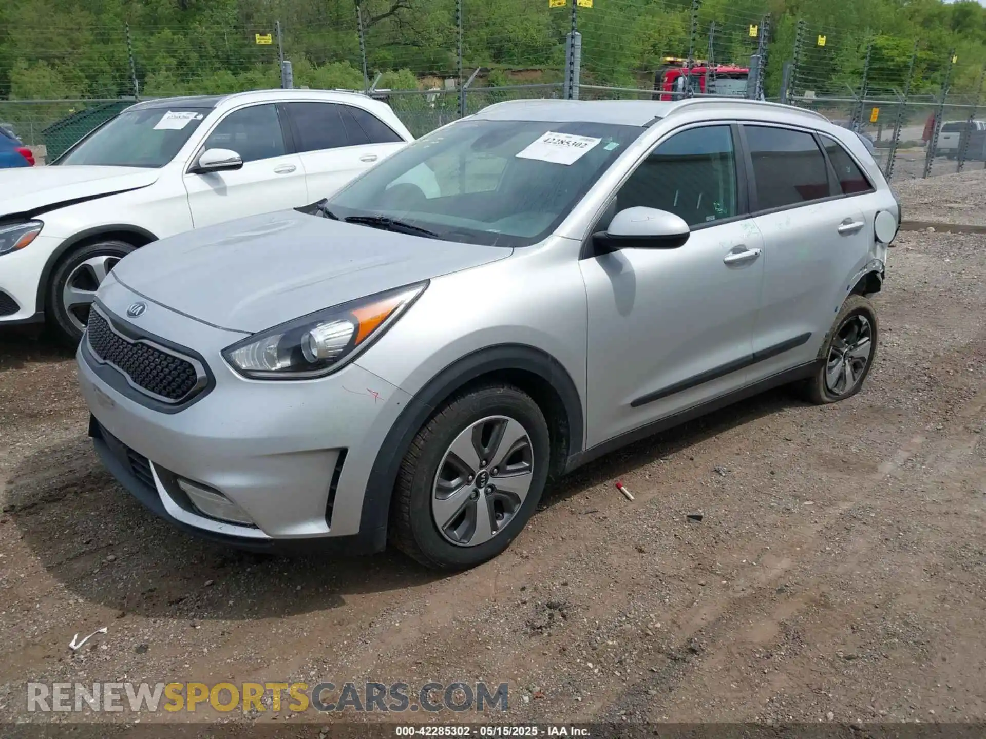 2 Фотография поврежденного автомобиля KNDCB3LC3K5282557 KIA NIRO 2019