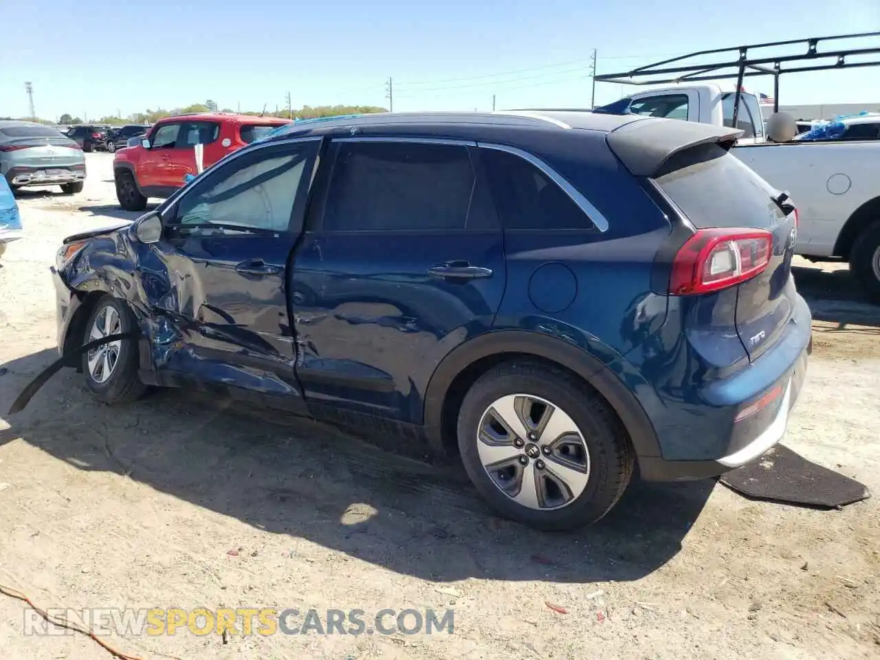 2 Photograph of a damaged car KNDCB3LC7K5264370 KIA NIRO 2019
