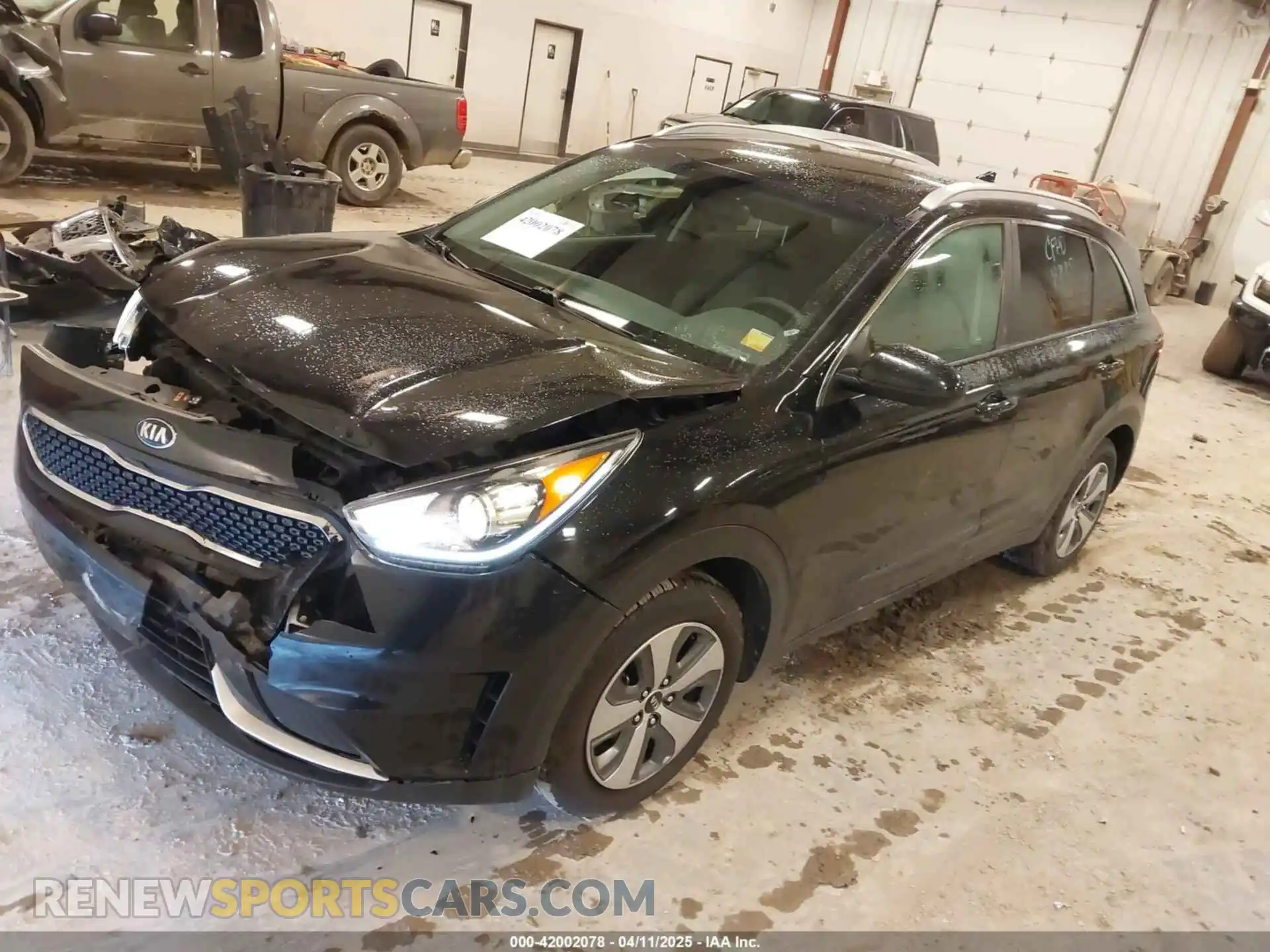 2 Photograph of a damaged car KNDCB3LC7K5336376 KIA NIRO 2019