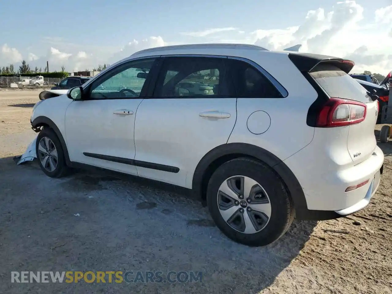 2 Photograph of a damaged car KNDCB3LC8K5305654 KIA NIRO 2019