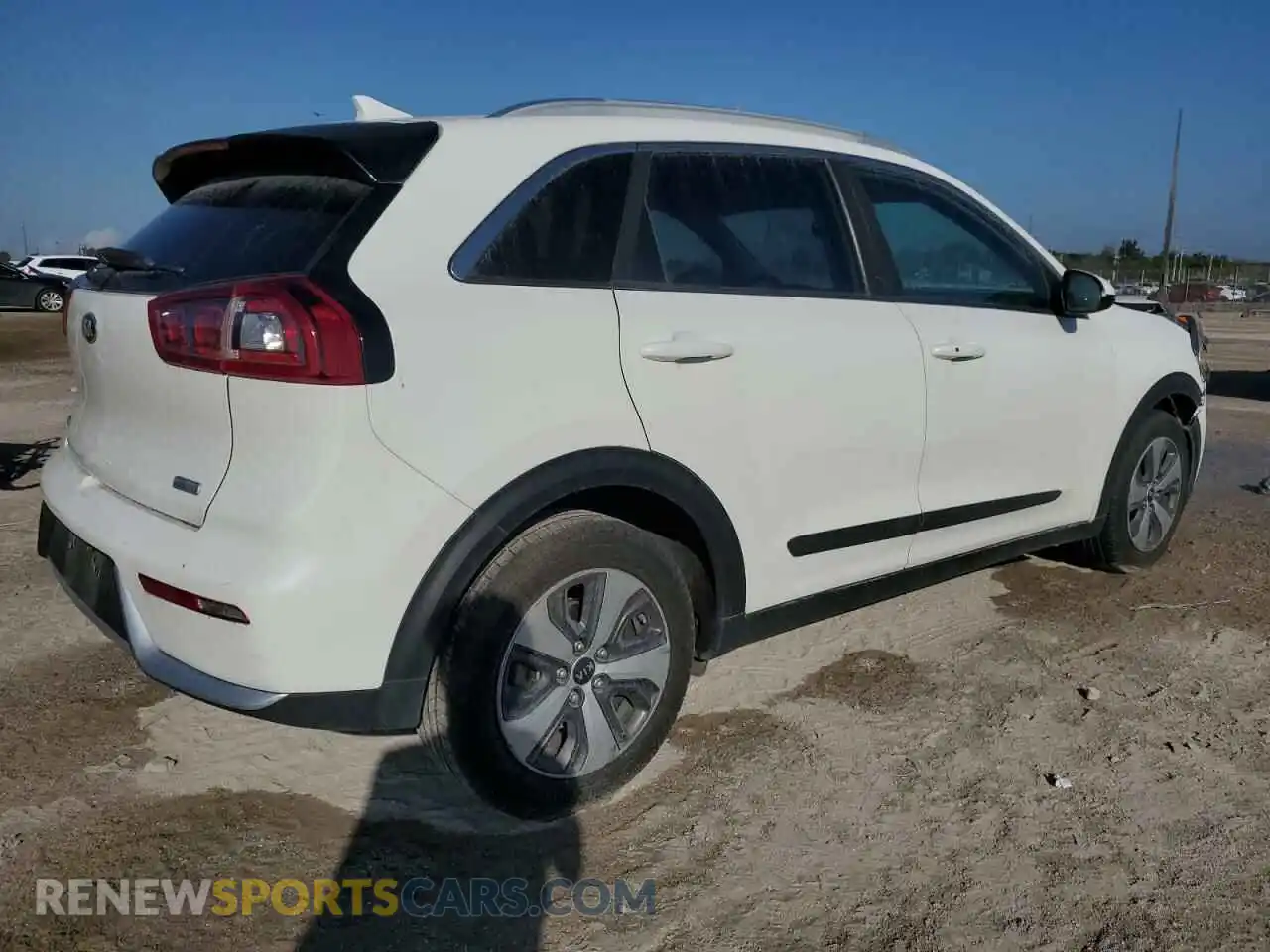3 Photograph of a damaged car KNDCB3LC8K5305654 KIA NIRO 2019