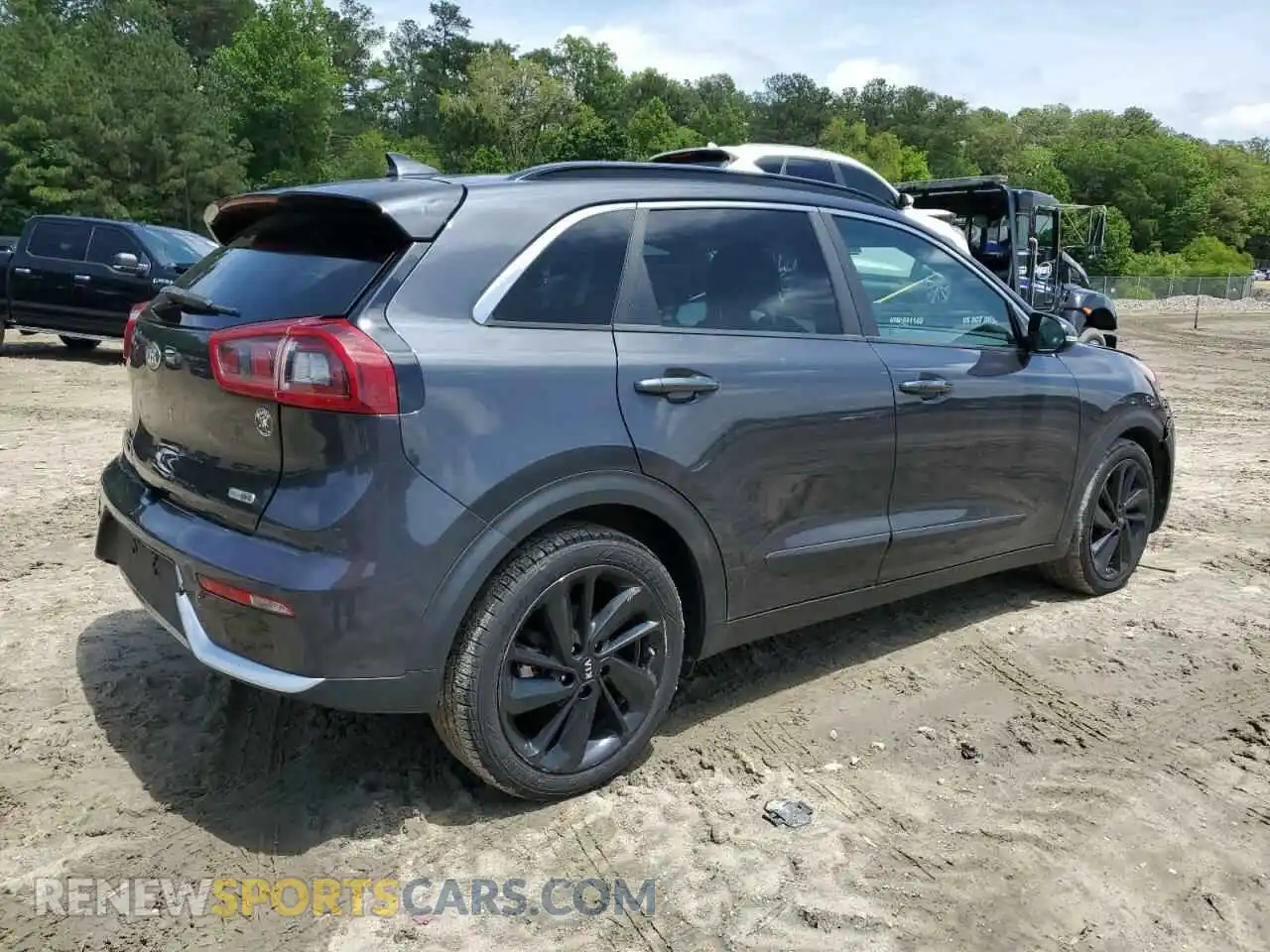 3 Photograph of a damaged car KNDCC3LC3K5262421 KIA NIRO 2019