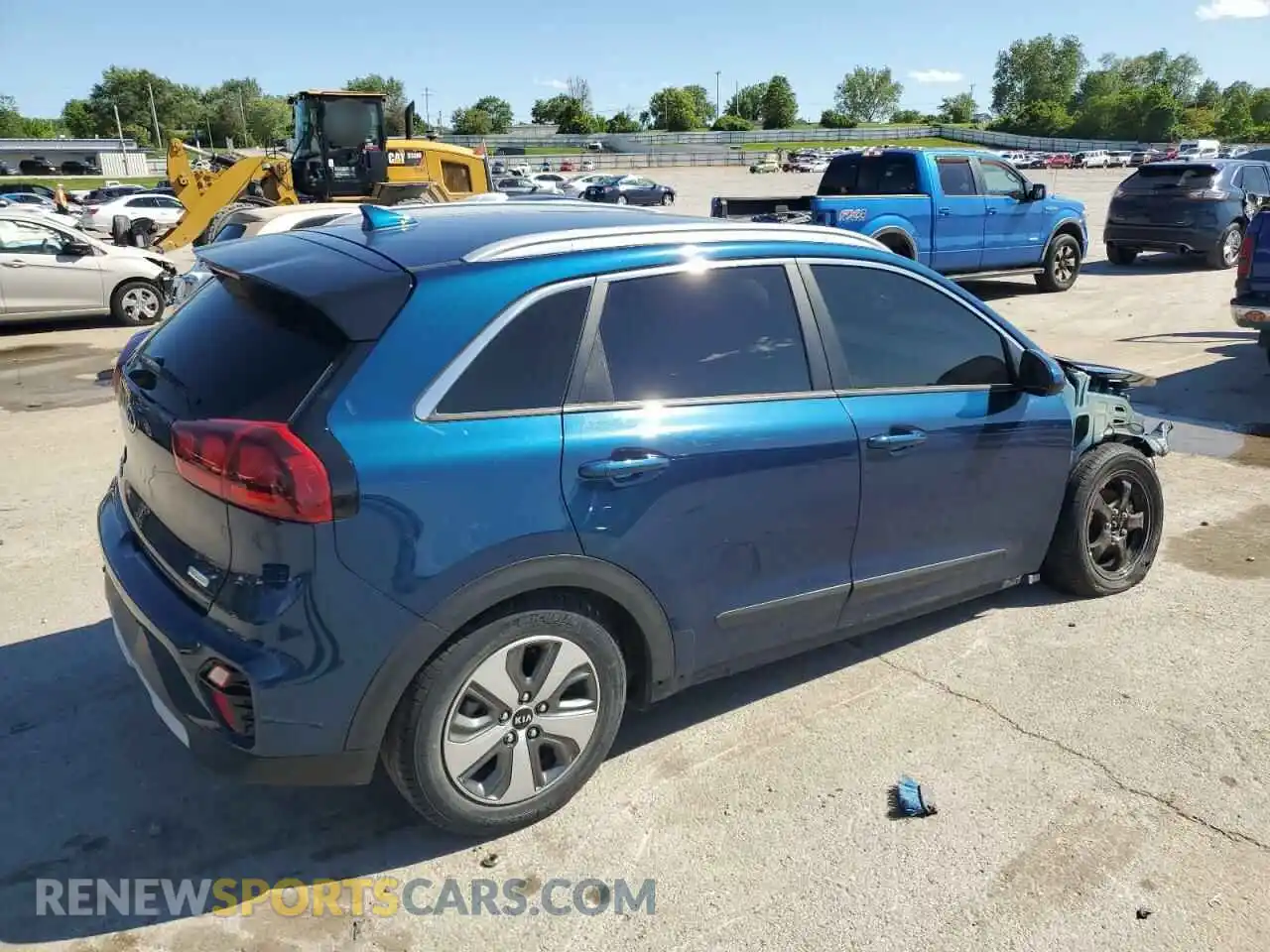 3 Photograph of a damaged car KNDCB3LC2L5361865 KIA NIRO 2020