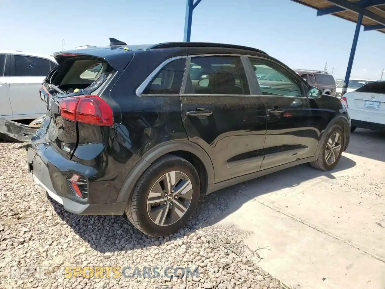 3 Photograph of a damaged car KNDCB3LC3L5374494 KIA NIRO 2020