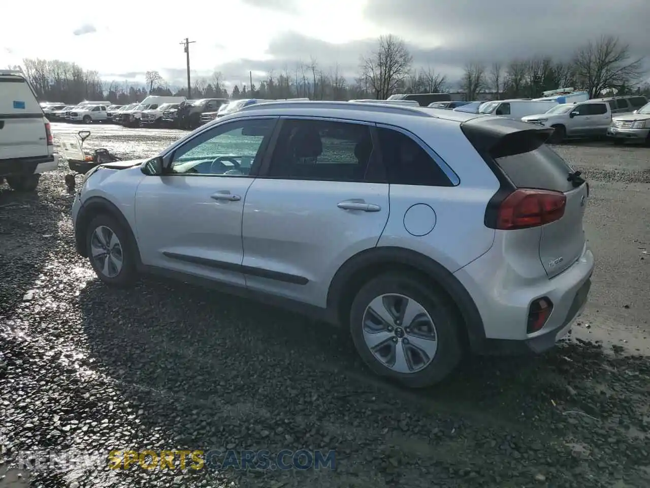 2 Photograph of a damaged car KNDCB3LC3L5395409 KIA NIRO 2020