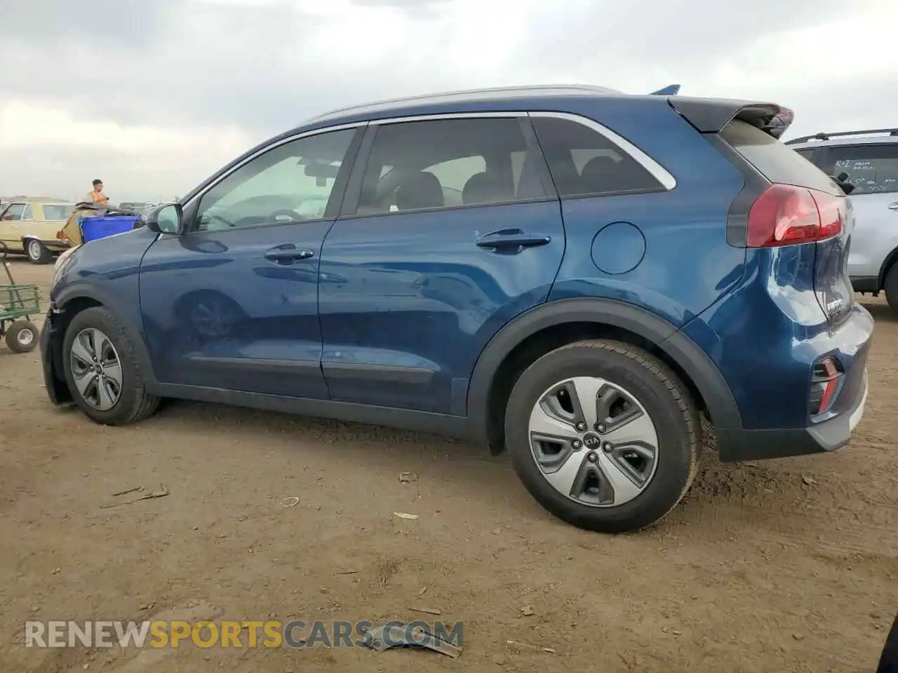 2 Photograph of a damaged car KNDCB3LC6L5433909 KIA NIRO 2020