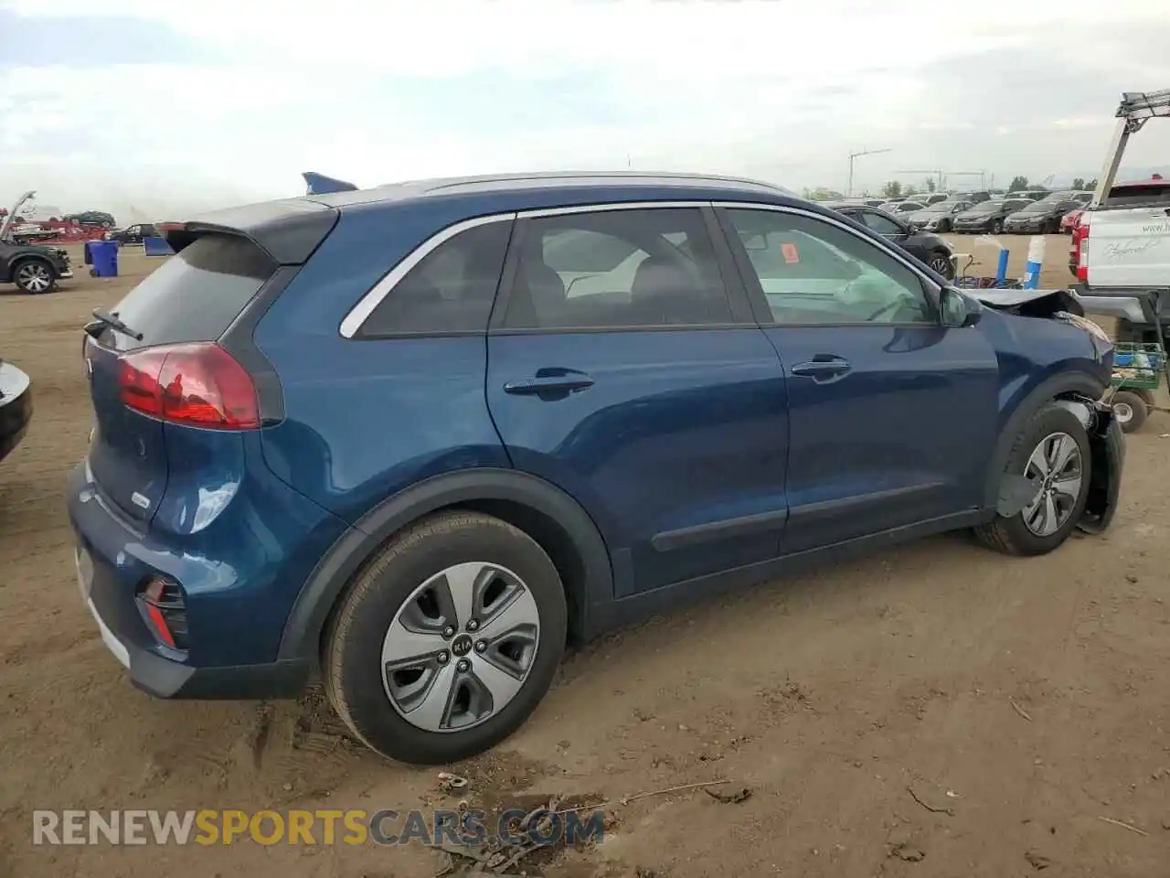3 Photograph of a damaged car KNDCB3LC6L5433909 KIA NIRO 2020