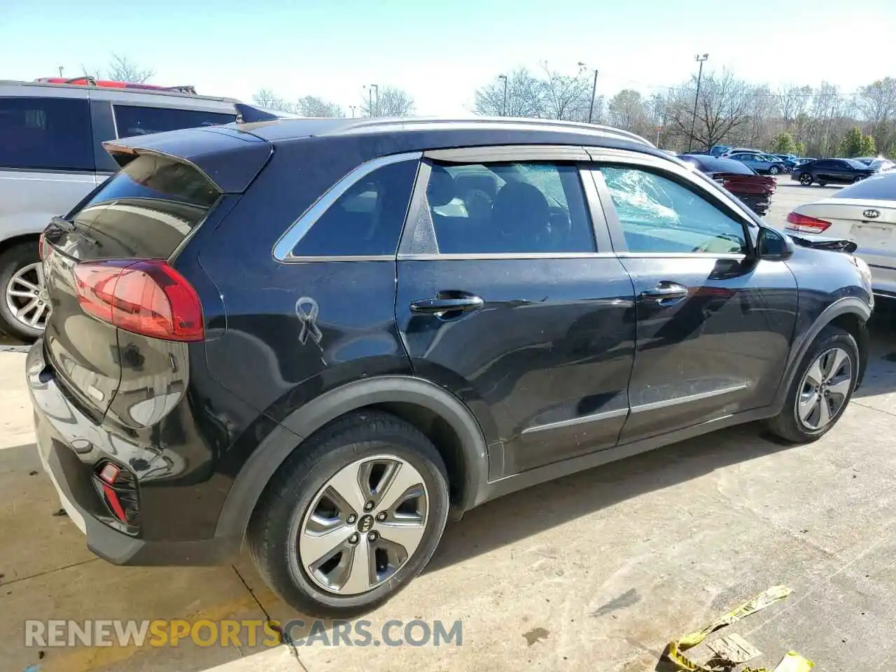 3 Photograph of a damaged car KNDCB3LC7L5426788 KIA NIRO 2020