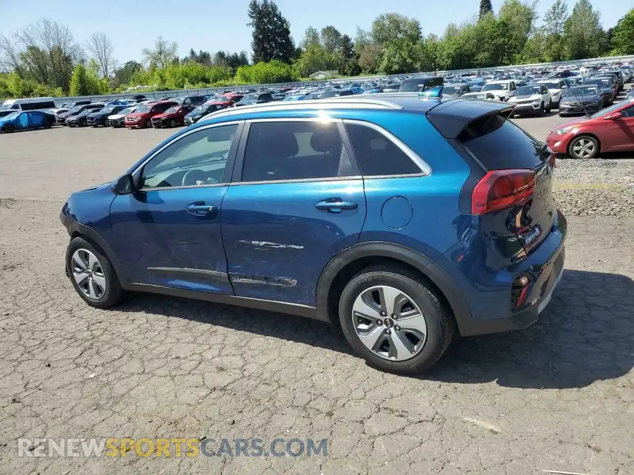 2 Photograph of a damaged car KNDCB3LC8L5365936 KIA NIRO 2020