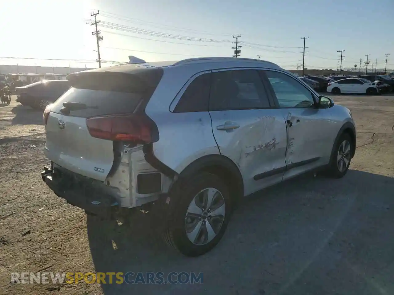 3 Photograph of a damaged car KNDCB3LC9L5397777 KIA NIRO 2020