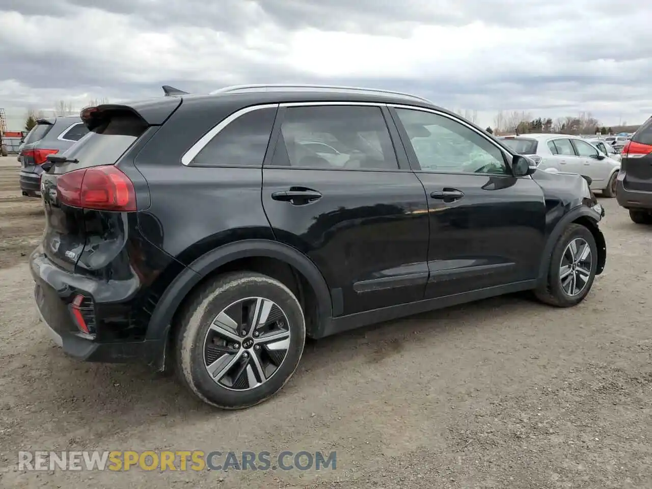3 Photograph of a damaged car KNDCC3LC5L5433090 KIA NIRO 2020