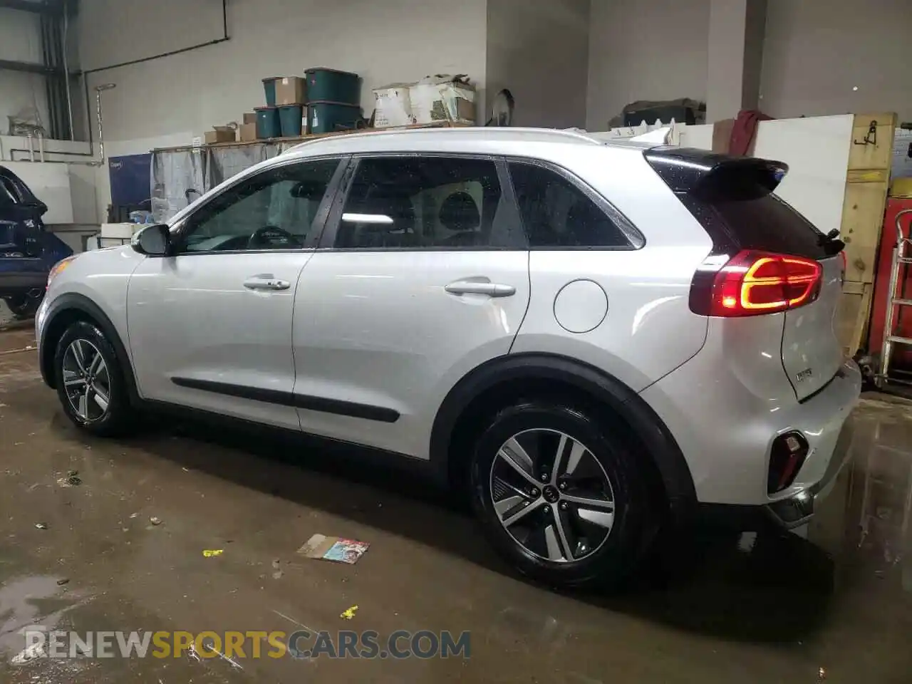 2 Photograph of a damaged car KNDCE3LC4L5370977 KIA NIRO 2020