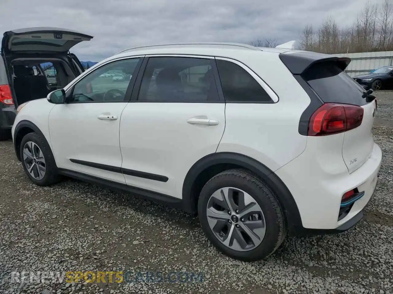 2 Photograph of a damaged car KNDCE3LG8L5067445 KIA NIRO 2020