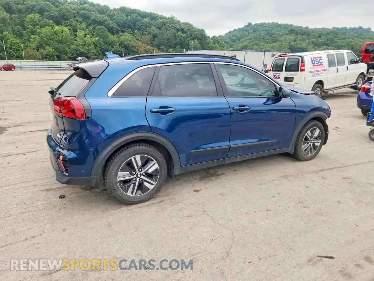 3 Фотография поврежденного автомобиля KNDCB3LC1M5469198 KIA NIRO 2021