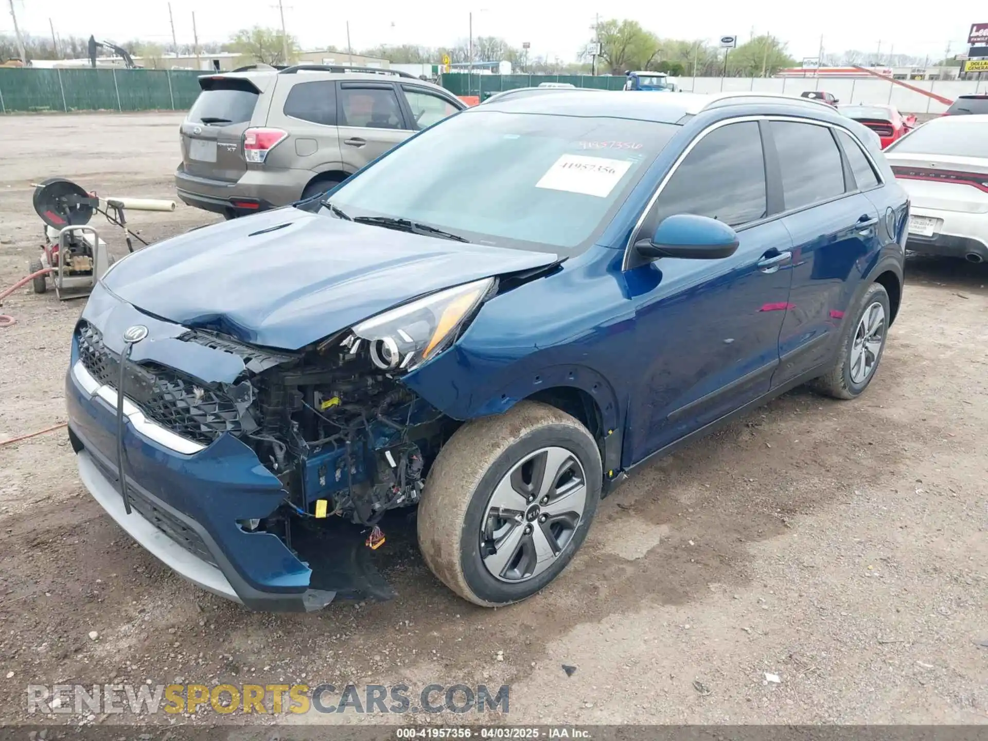 2 fotografías del automóvil dañado KNDCB3LC1M5488575 KIA NIRO 2021