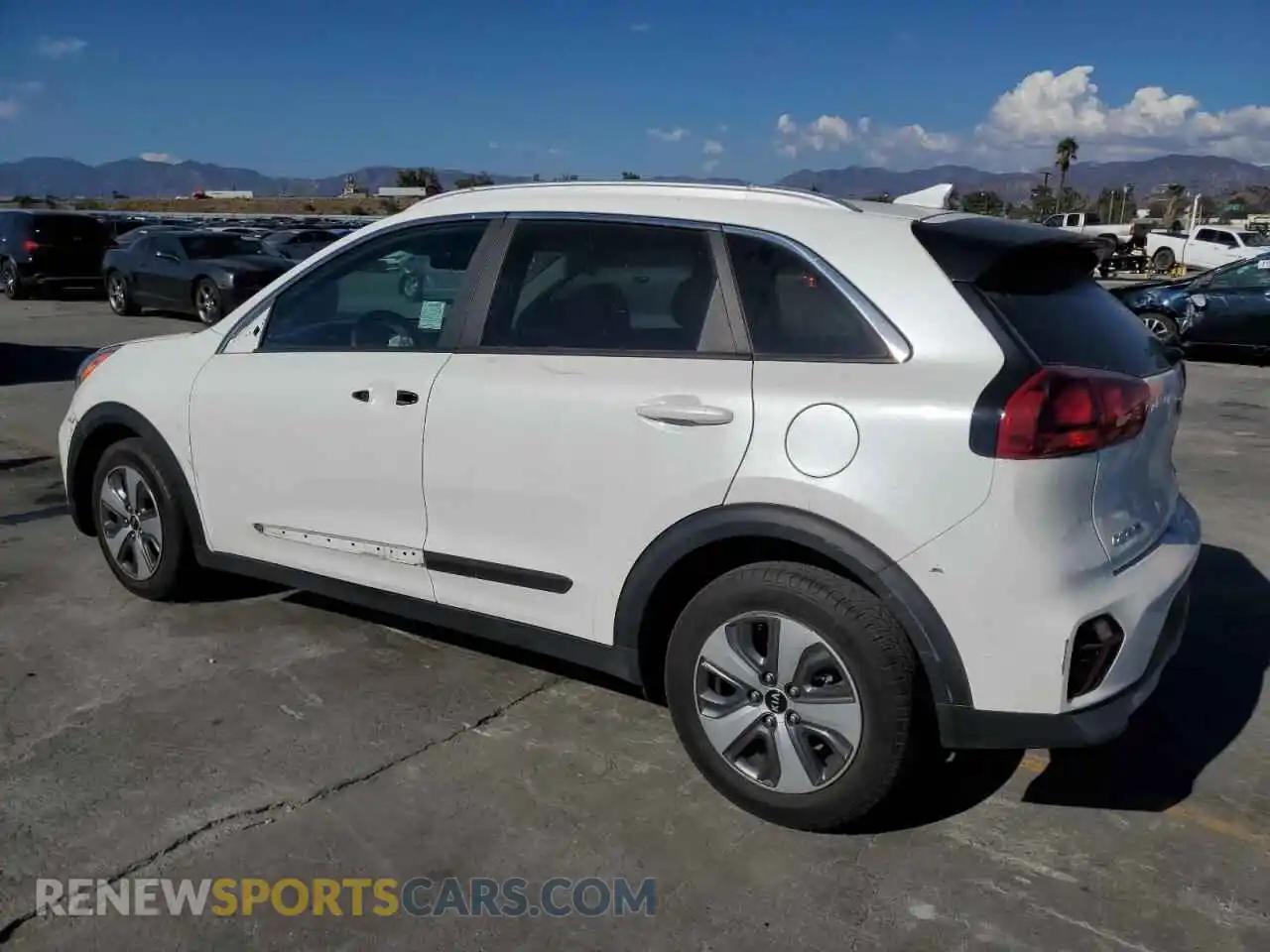 2 Photograph of a damaged car KNDCB3LC3M5471809 KIA NIRO 2021