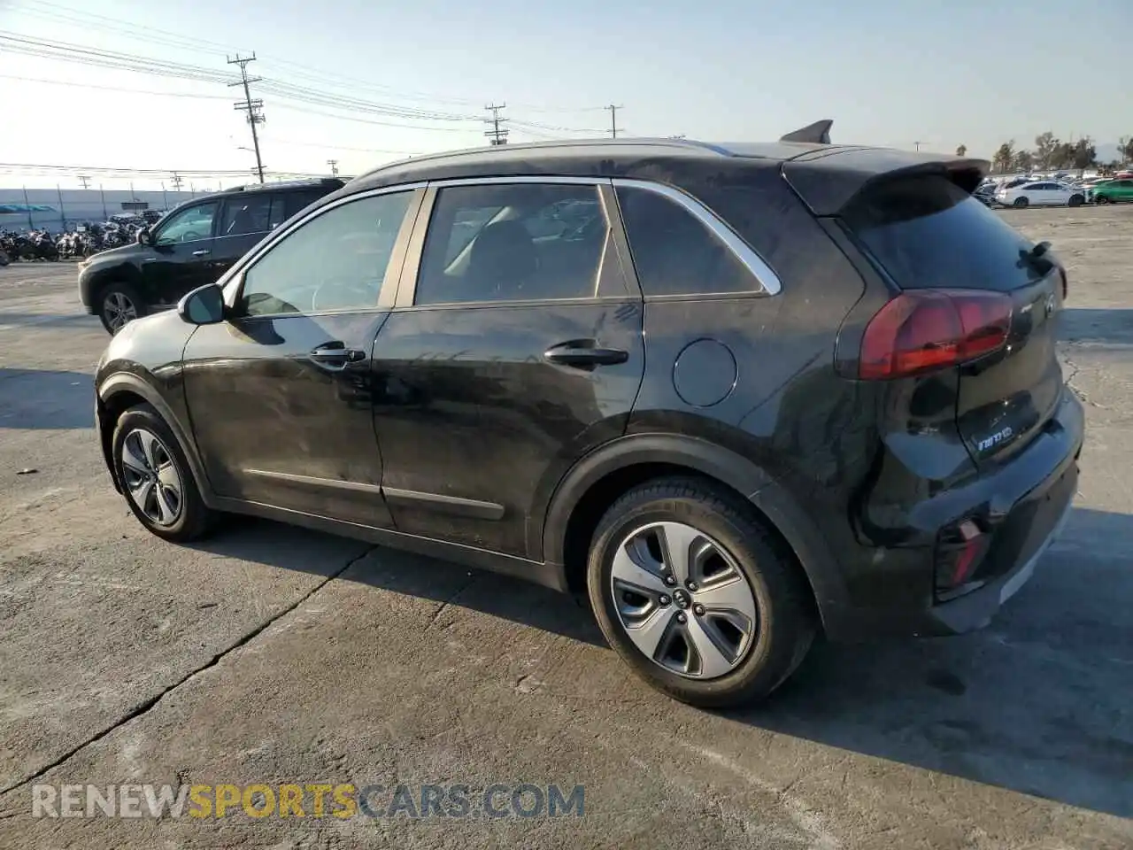 2 Photograph of a damaged car KNDCB3LC5M5471746 KIA NIRO 2021