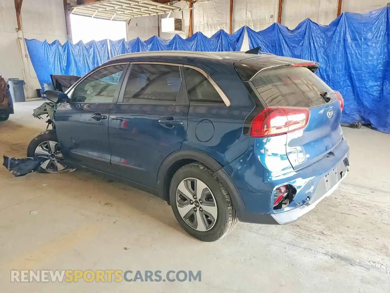 2 Photograph of a damaged car KNDCB3LC6M5487664 KIA NIRO 2021