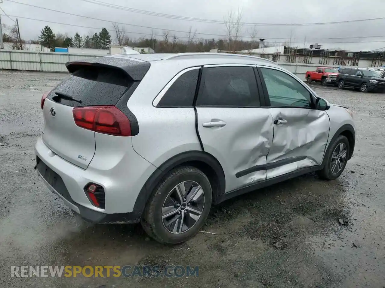 3 Photograph of a damaged car KNDCB3LC7M5471375 KIA NIRO 2021