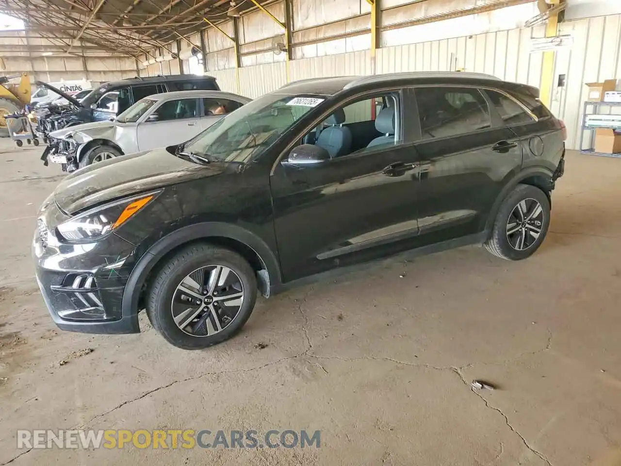 1 Photograph of a damaged car KNDCB3LC8M5464144 KIA NIRO 2021