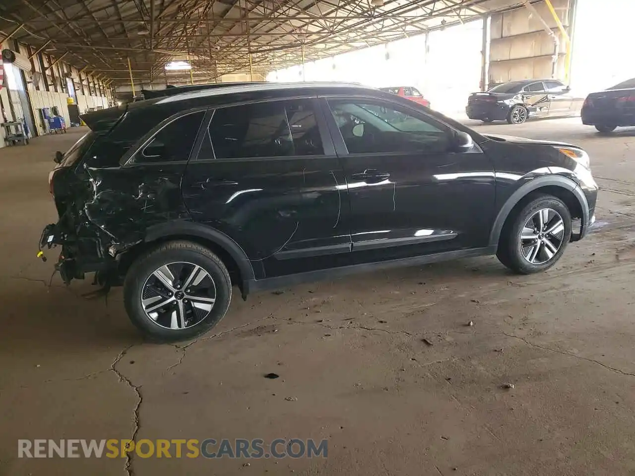 3 Photograph of a damaged car KNDCB3LC8M5464144 KIA NIRO 2021