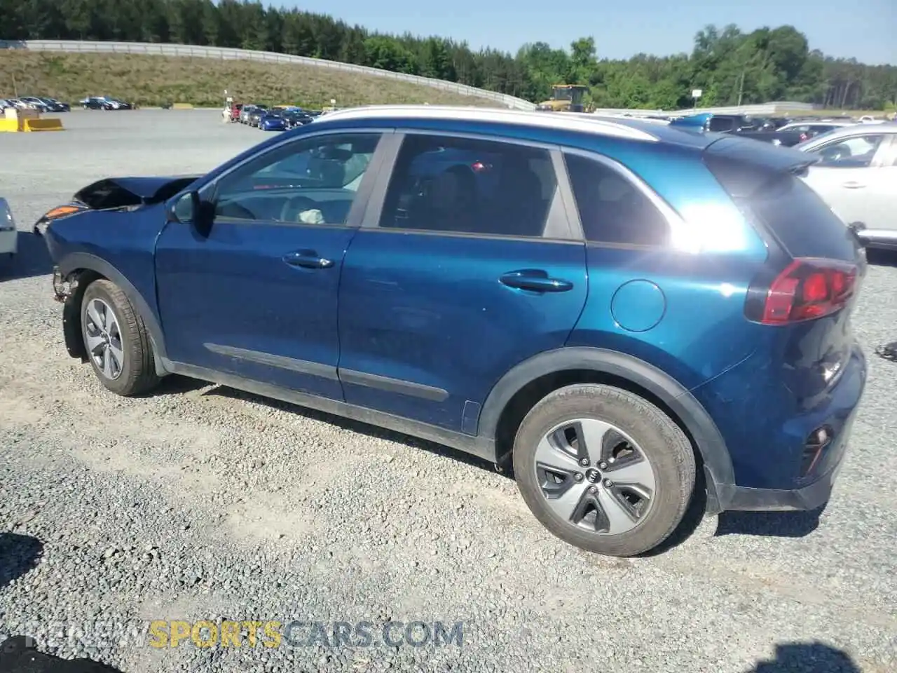 2 fotografías del automóvil dañado KNDCB3LC9M5463200 KIA NIRO 2021