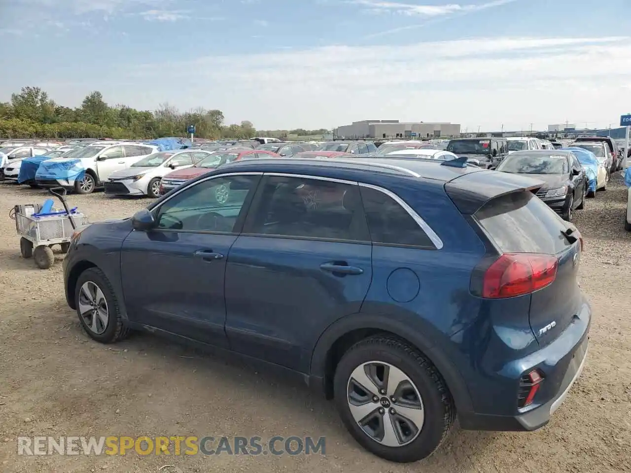 2 Photograph of a damaged car KNDCB3LC9M5487660 KIA NIRO 2021