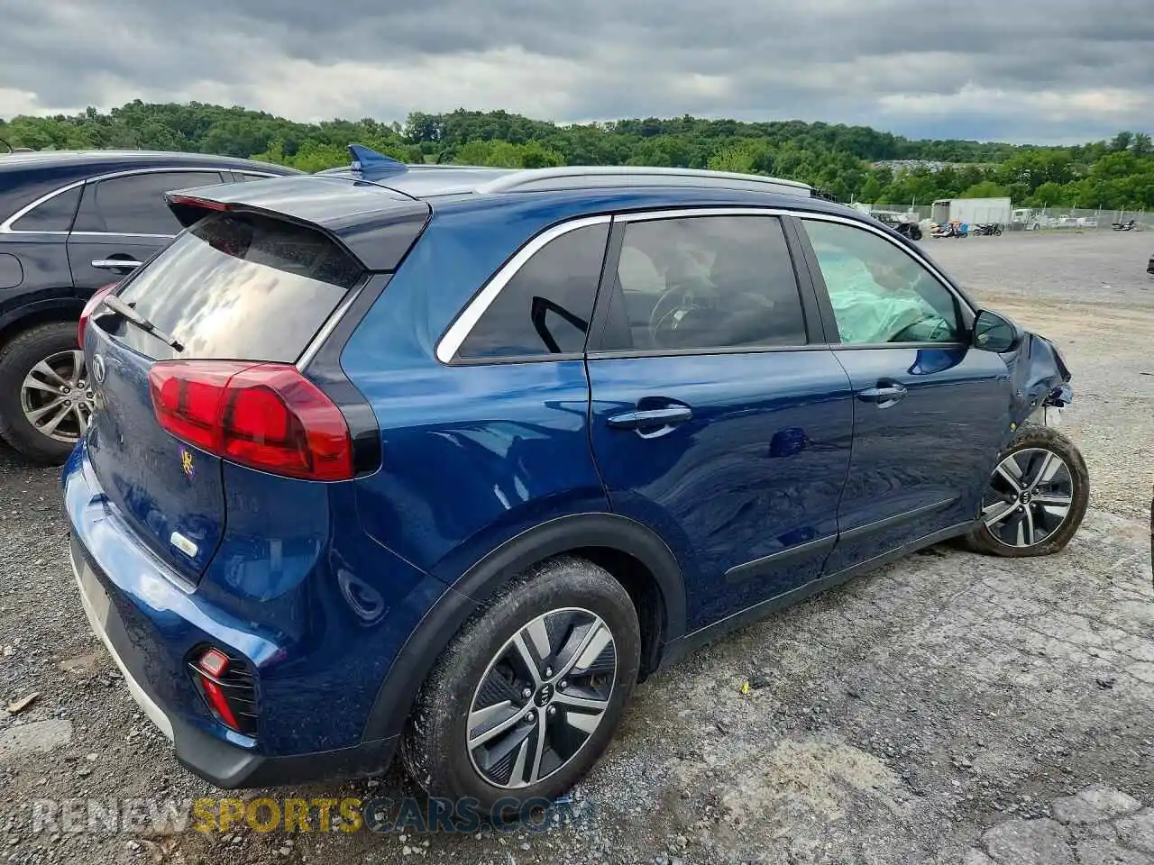 3 fotografías del automóvil dañado KNDCB3LCXM5469202 KIA NIRO 2021