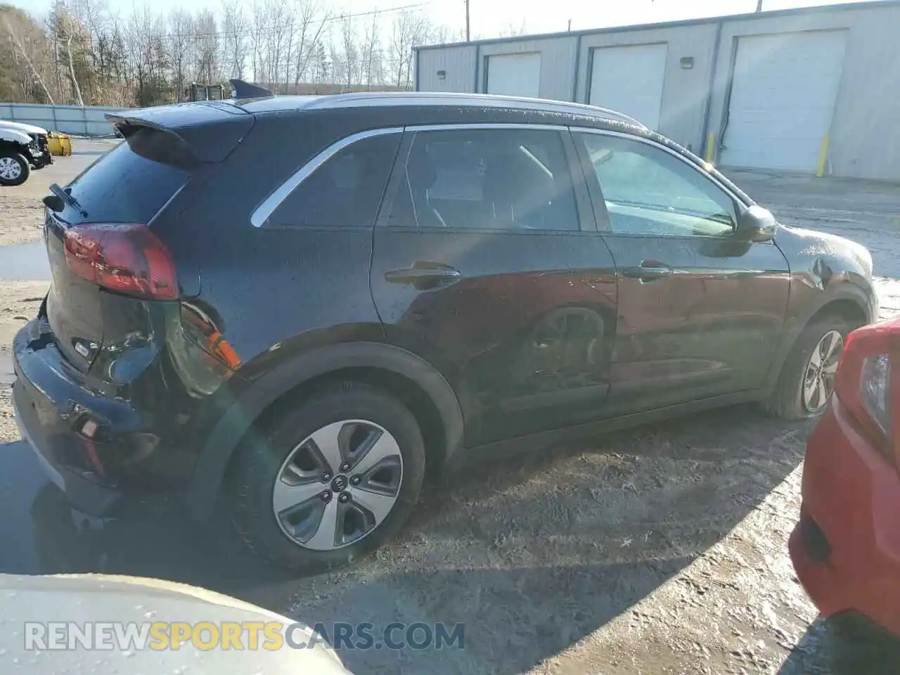 3 Photograph of a damaged car KNDCB3LCXM5488266 KIA NIRO 2021