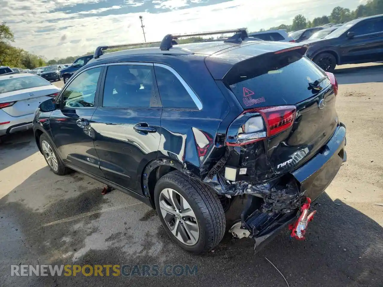 2 Photograph of a damaged car KNDCC3LG9M5107622 KIA NIRO 2021