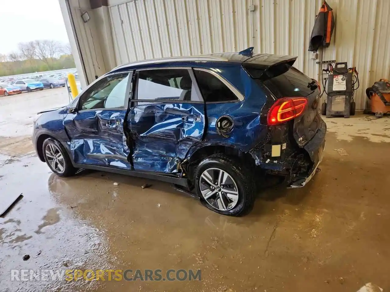 2 Photograph of a damaged car KNDCE3LC3M5466035 KIA NIRO 2021