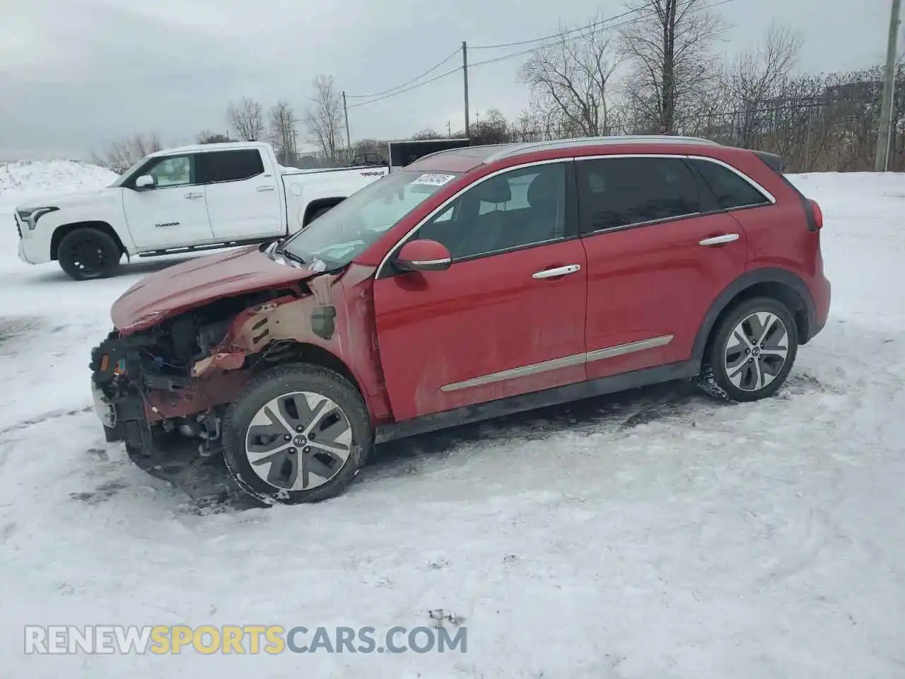 1 Photograph of a damaged car KNDCE3LG2M5095873 KIA NIRO 2021