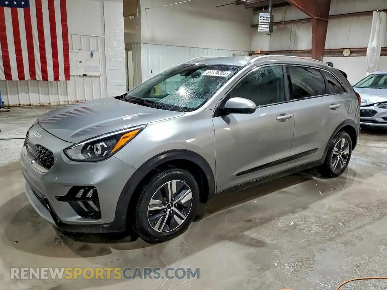1 Photograph of a damaged car KNDCB3LC2N5535551 KIA NIRO 2022