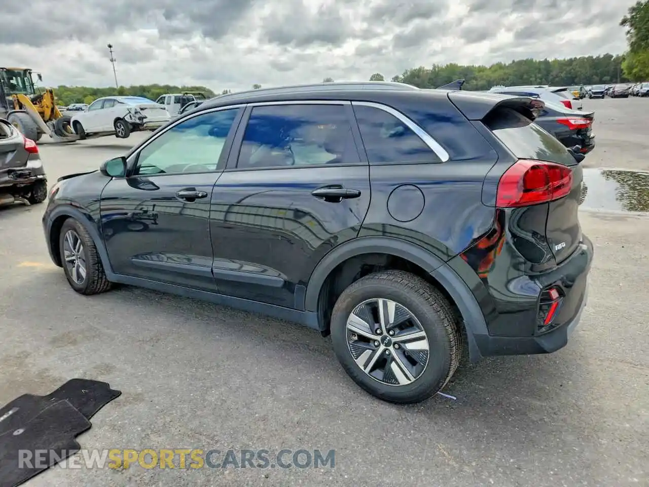 2 Photograph of a damaged car KNDCB3LC2N5541334 KIA NIRO 2022