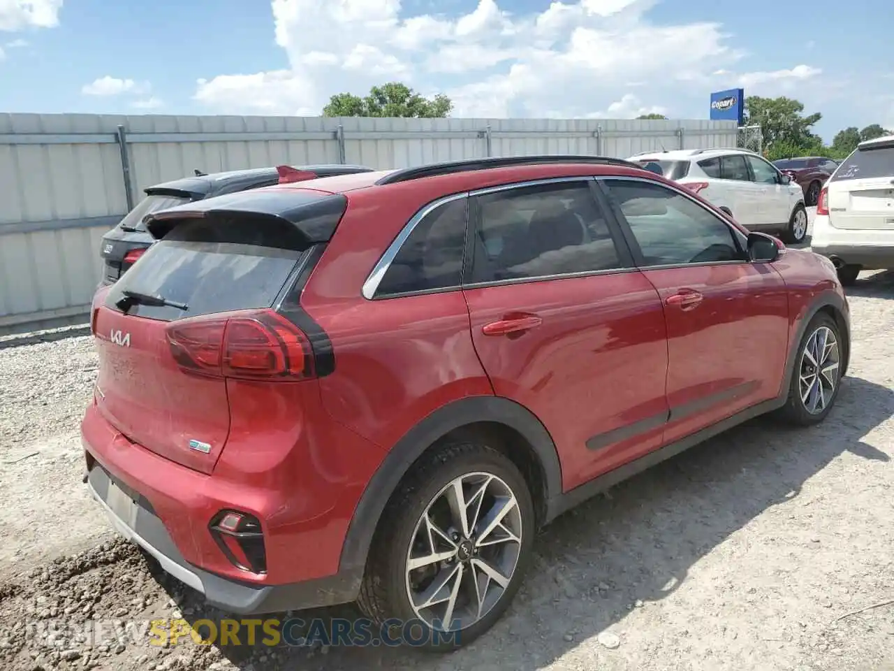 3 Photograph of a damaged car KNDCC3LC4N5530221 KIA NIRO 2022