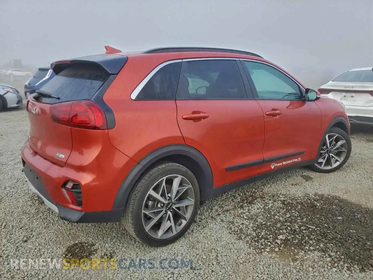 3 Photograph of a damaged car KNDCC3LC8N5545515 KIA NIRO 2022