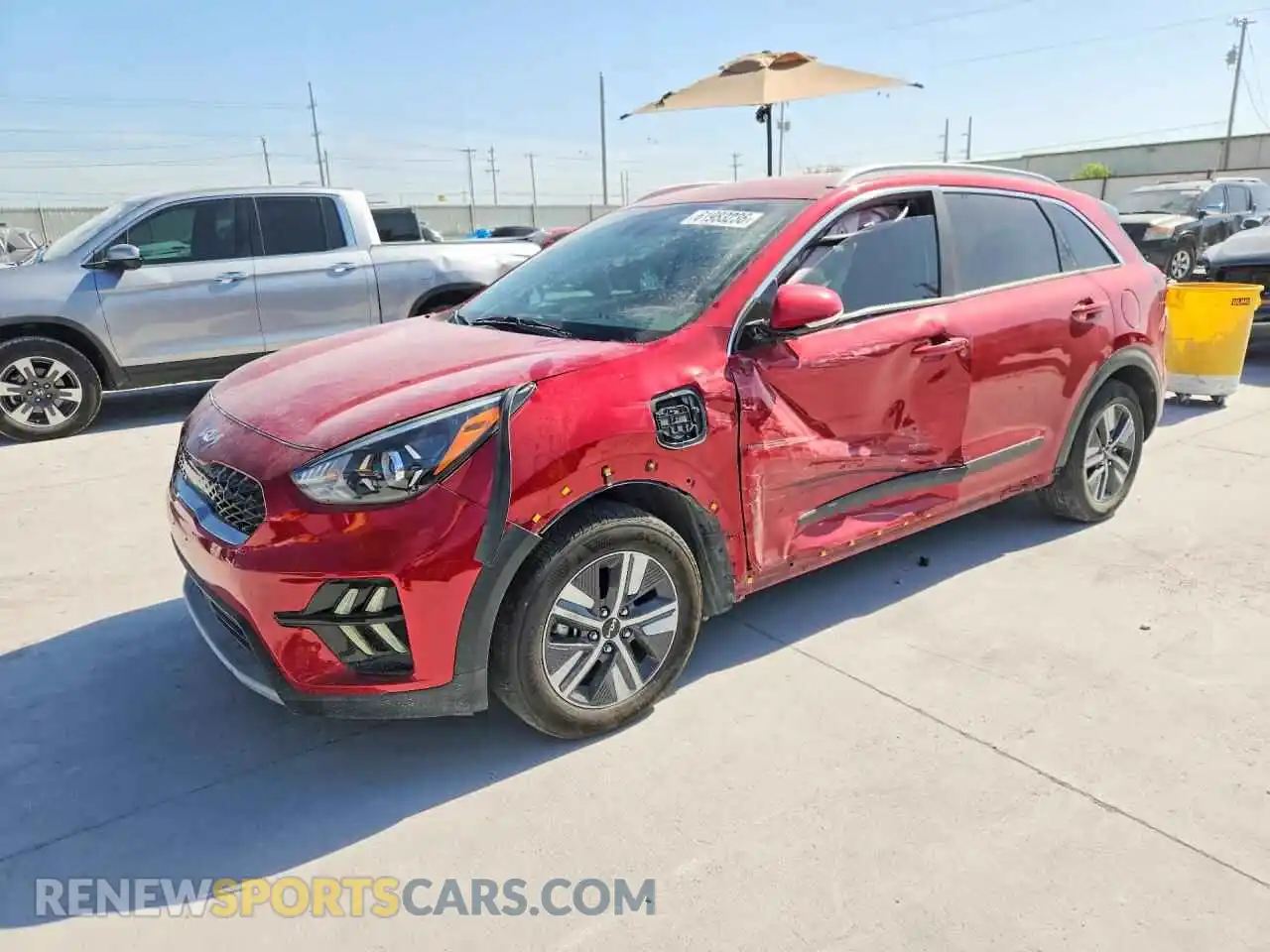 1 Photograph of a damaged car KNDCD3LD6N5517525 KIA NIRO 2022